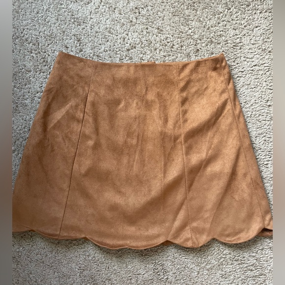 Tan tulip lining button up mini skirt size medium - Picture 2 of 2